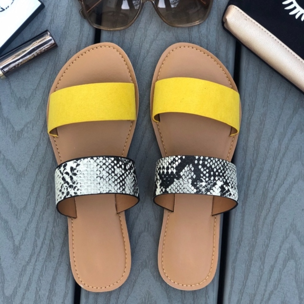 BELLE Slip on Sandals - YELLOW - Picture 4 of 4